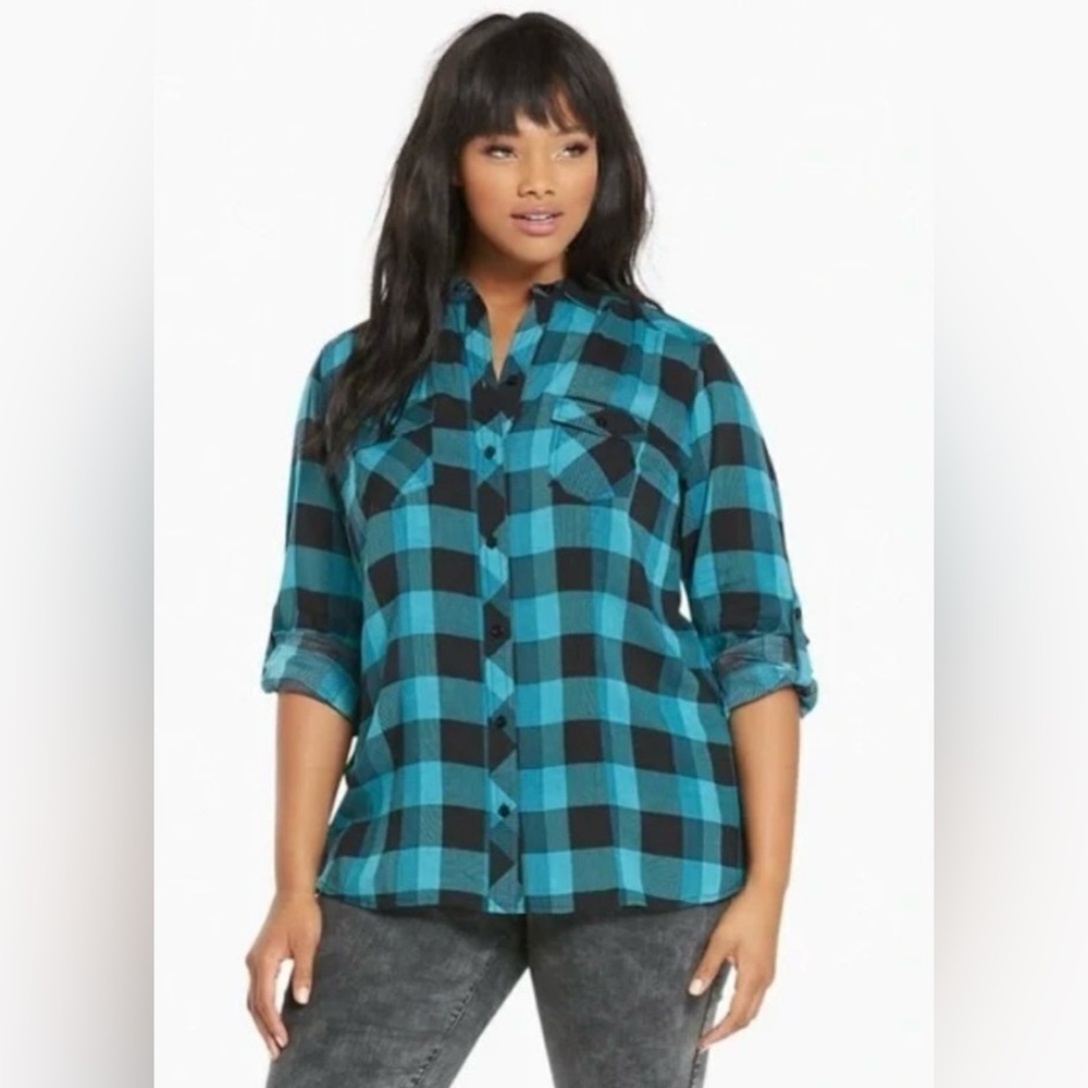 NWOT Torrid Plaid Button-Down Camp Shirt